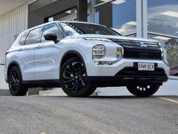 2024 Mitsubishi Outlander Black Edition