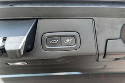2023 Volvo XC60 Ultimate B5 Bright