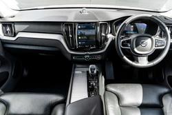 2023 Volvo XC60 Ultimate B5 Bright