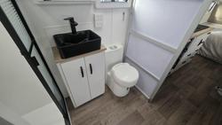 2026 Leader Caravans 1960_C_K1e5xb_T Dirtroad 1960