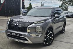 2022 Mitsubishi Outlander Exceed