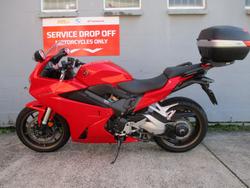 2017 Honda VFR800F ABS RED