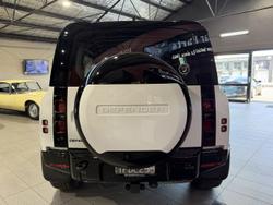 2025 Land Rover Defender 110 D350 X-Dynamic SE