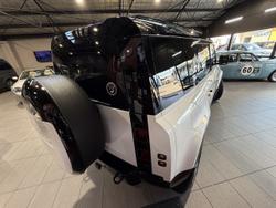 2025 Land Rover Defender 110 D350 X-Dynamic SE