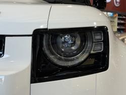 2025 Land Rover Defender 110 D350 X-Dynamic SE