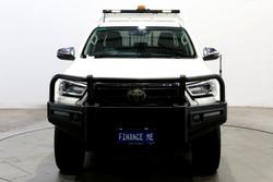 2021 Toyota Hilux SR5