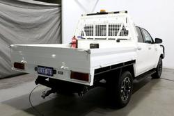 2021 Toyota Hilux SR5