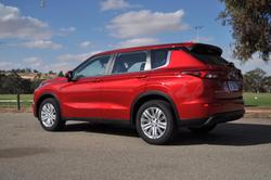 2021 Mitsubishi Outlander ES