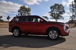 2021 Mitsubishi Outlander ES