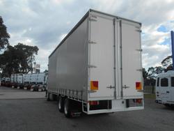 2021 Fuso Fighter 2427 WHITE