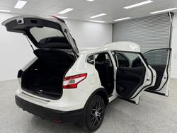 2017 Nissan QASHQAI ST J11 Series 2 Ivory Pearl