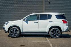 2021 Isuzu MU-X LS-T