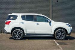 2021 Isuzu MU-X LS-T