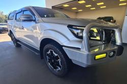 2021 Nissan Navara ST-X