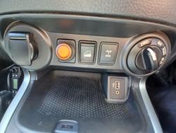 2021 Nissan Navara SL