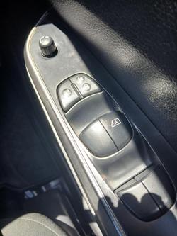 2021 Nissan Navara SL