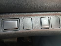 2021 Nissan Navara SL