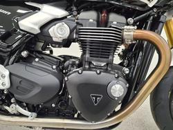 2026 Triumph BONNEVILLE SPEED TWIN 1200 RS SAPPHIRE BLACK