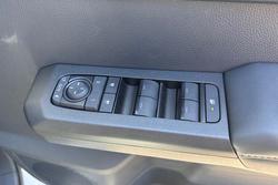 2025 Toyota Hilux SR5 GUN226R 4X4 Dual Range Glacier White