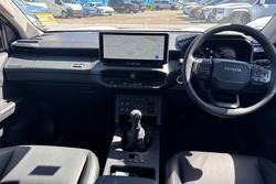 2025 Toyota Hilux SR5 GUN226R 4X4 Dual Range Glacier White