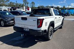 2025 Toyota Hilux SR5 GUN226R 4X4 Dual Range Glacier White