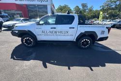 2025 Toyota Hilux SR5 GUN226R 4X4 Dual Range Glacier White