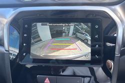 2025 Suzuki Vitara Turbo Hybrid LY Series II Titan Dark Grey (ZZZ)