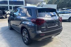 2025 Suzuki Vitara Turbo Hybrid LY Series II Titan Dark Grey (ZZZ)