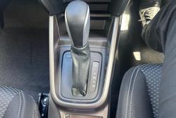 2026 Suzuki Vitara Turbo Hybrid LY Series II Arctic White (26U)