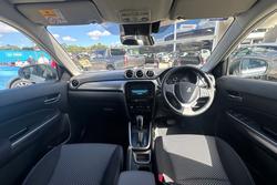 2026 Suzuki Vitara Turbo Hybrid LY Series II Arctic White (26U)