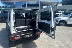 2025 Suzuki Jimny GLX GJ 4X4 Dual Range White (26U)