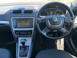 2010 SKODA Octavia