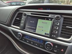 2017 Toyota Kluger Grande