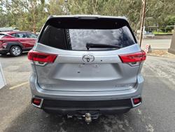 2017 Toyota Kluger Grande