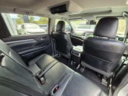 2017 Toyota Kluger Grande