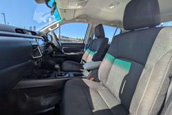2023 Toyota Hilux SR
