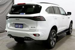 2025 Isuzu MU-X LS-T