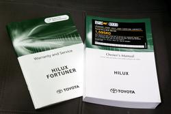2024 Toyota Hilux SR