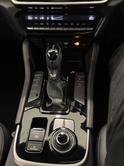 2025 Isuzu MU-X LS-T