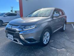 2021 Mitsubishi Outlander ES