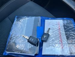 2021 Mitsubishi Outlander ES