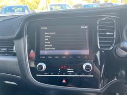 2021 Mitsubishi Outlander ES