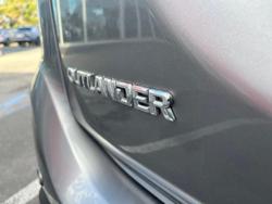 2021 Mitsubishi Outlander ES