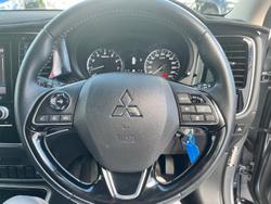 2021 Mitsubishi Outlander ES