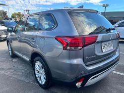 2021 Mitsubishi Outlander ES