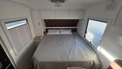 2026 Leader Caravans 2110 C K1e5b T Gold Le King Bed 2110