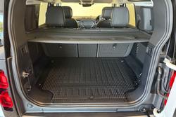 2024 Land Rover Defender 110 P400 S