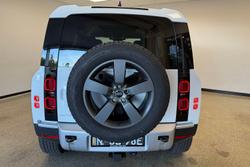 2024 Land Rover Defender 110 P400 S