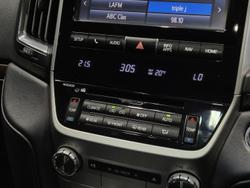 2015 Toyota Landcruiser Sahara VDJ200R 4X4 Dual Range WHITE