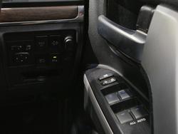 2015 Toyota Landcruiser Sahara VDJ200R 4X4 Dual Range WHITE